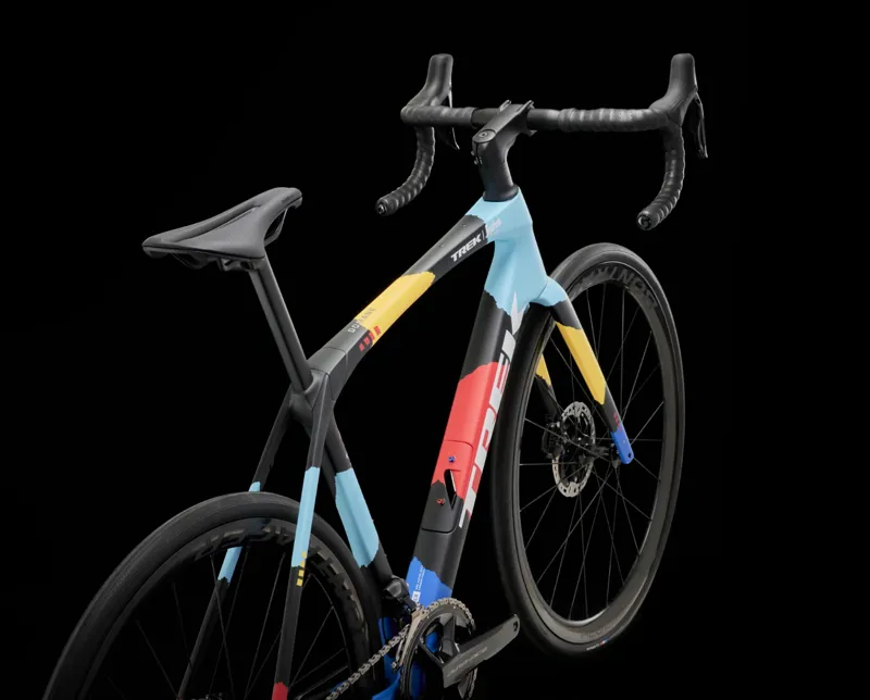 Trek Domane SLR 9 Gen 4 Carbon Road Bike 2025 in Trek Black-2